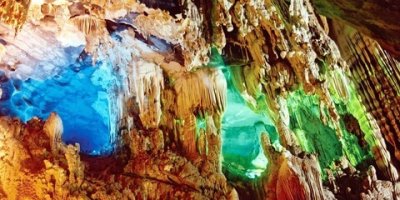 Vẻ đẹp khó cưỡng của hang động kỳ ảo hàng đầu thế giới của Việt Nam