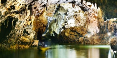 Tuyệt vời khám phá hang động ở Quảng Bình