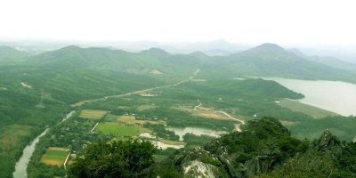 Đầu năm về Quảng Bình chiêm ngưỡng cảnh sắc nên thơ, trữ tình Trên Đỉnh Núi Thần Đinh