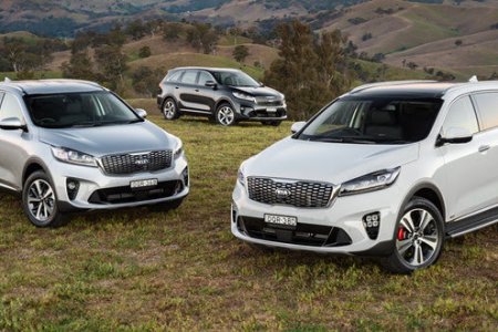 Cho thuê xe 7 chỗ Kia Sorento tại Quảng Bình
