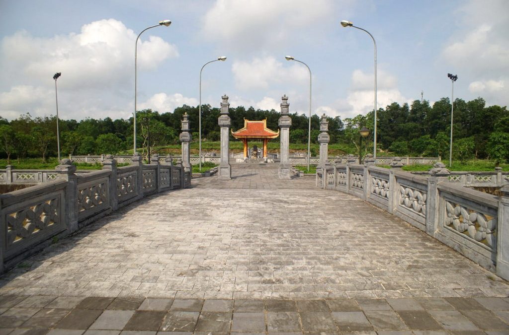 Tìm hiểu về lăng mộ thành hầu Nguyễn Hữu Cảnh tại Quảng Bình