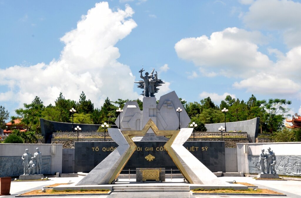 Tour về nguồn: Hà Nội – Quảng Trị 3 ngày 2 đêm